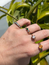 Load image into Gallery viewer, Vintage Natural Diamond 14k Gold Ring
