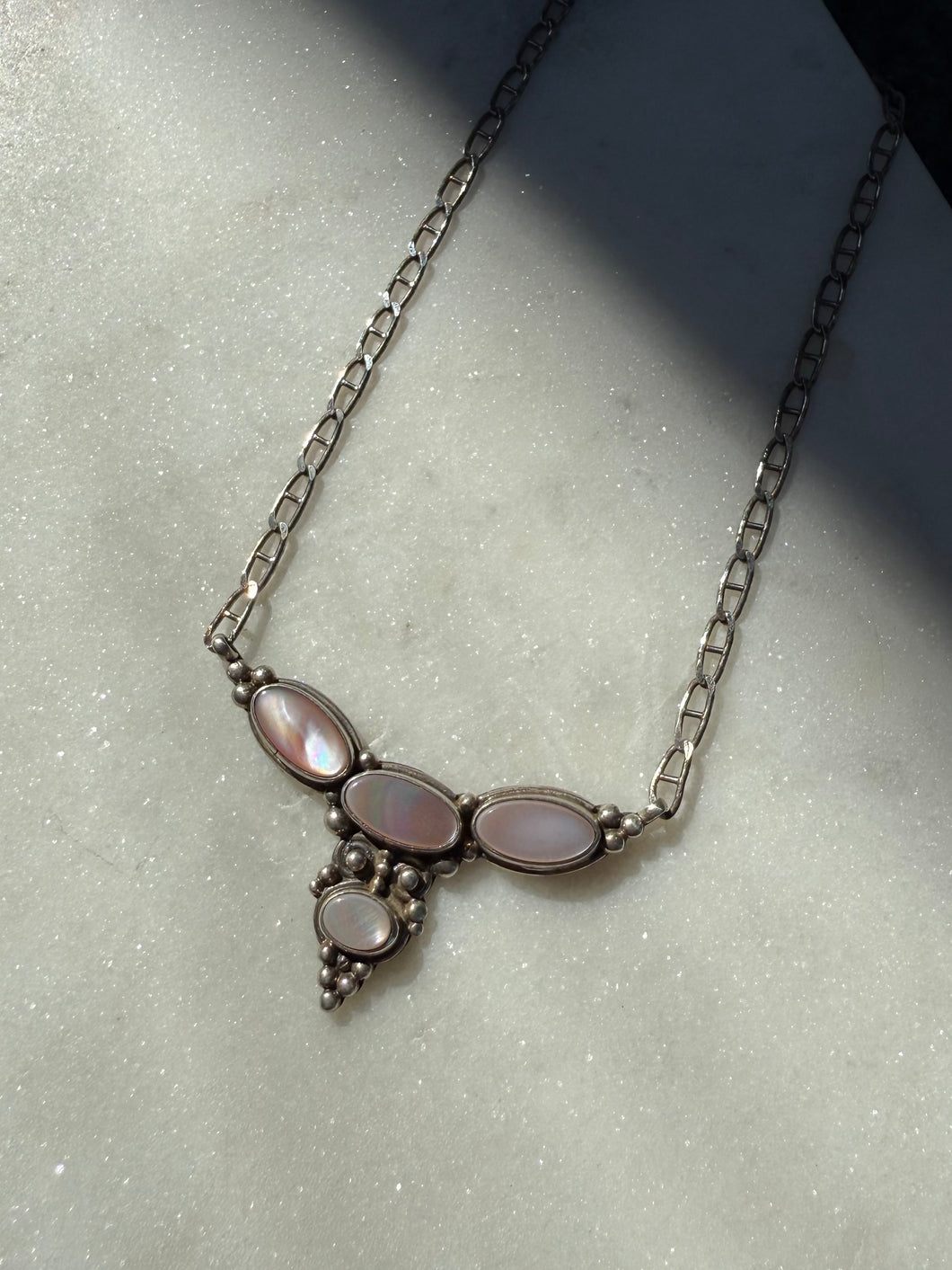 Running Bear Mother of Pearl Necklace 19”