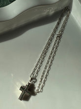 Load image into Gallery viewer, Green Sterling Silver Cross Necklace
