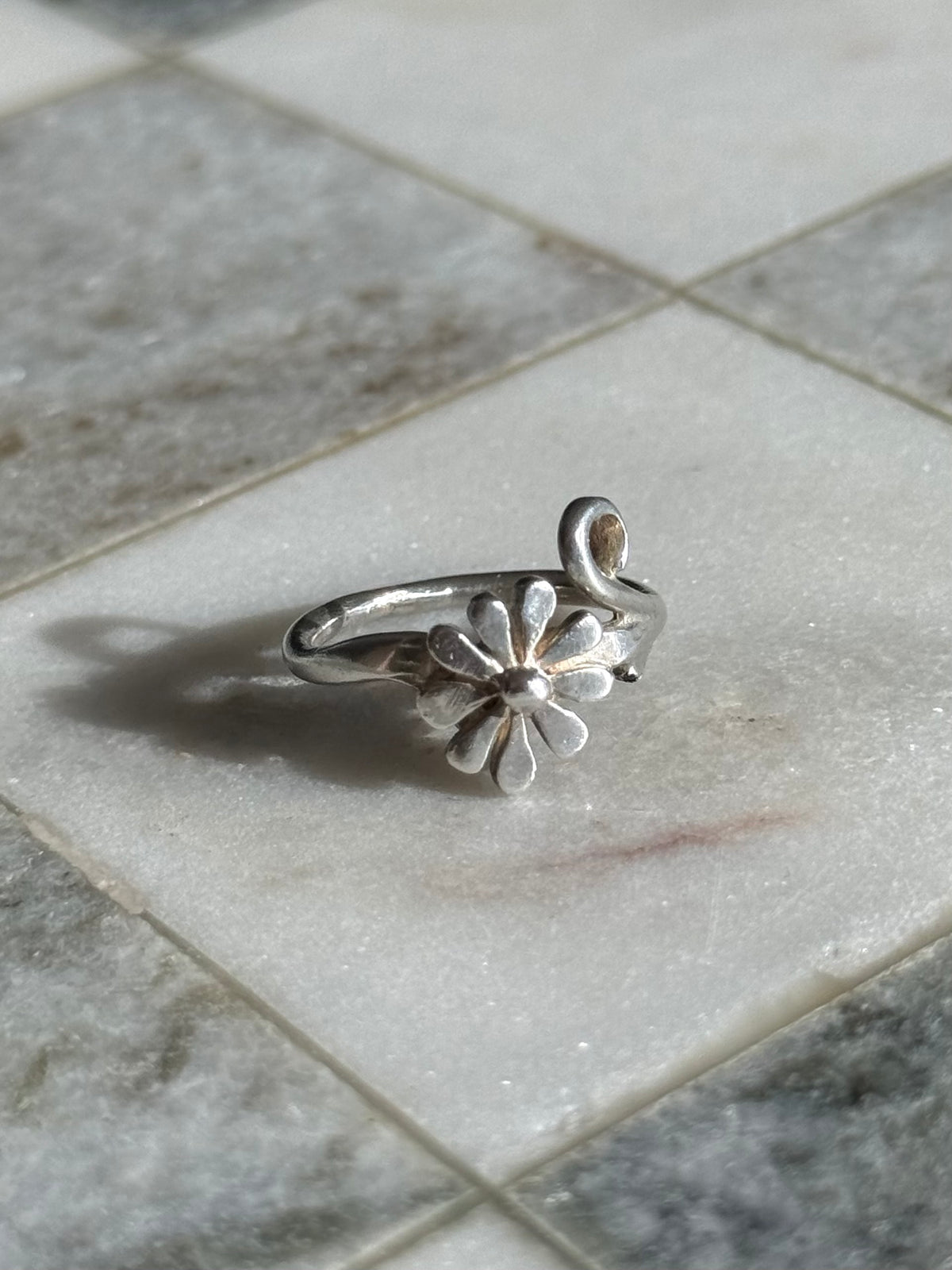 Flower Sterling Silver Ring Size 5.5