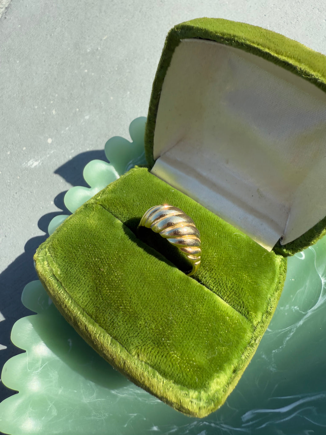 Scalloped Dome 14k Yellow Gold Ring Size 8