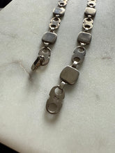 Load image into Gallery viewer, Vintage Lapis 950 Silver Chain 18”
