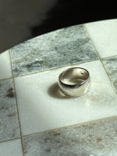 Load image into Gallery viewer, Vintage Sterling Silver Cigar Band Size 6.5

