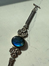 Load image into Gallery viewer, Vintage Floral Labradorite Sterling Silver Bracelet
