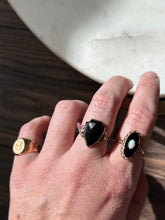 Load image into Gallery viewer, Vintage Black Onyx 10k Gold Ring Size 6
