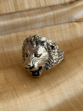 Load image into Gallery viewer, Vintage Lion Sterling Silver Ring Size 9
