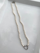 Load image into Gallery viewer, Pearl Sterling Silver Heart Necklace
