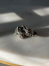 Load image into Gallery viewer, Vintage Blue Sapphire Sterling Silver Panther Ring Size 8.5
