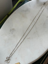 Load image into Gallery viewer, Vintage 1995 Date Sterling Silver Necklace 20”
