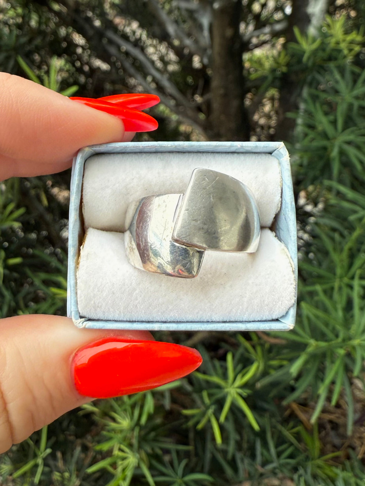 Solid Sterling Silver Ring Size 7.5