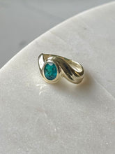 Load image into Gallery viewer, Vintage Tourmaline 14k Solid Yellow Gold Ring
