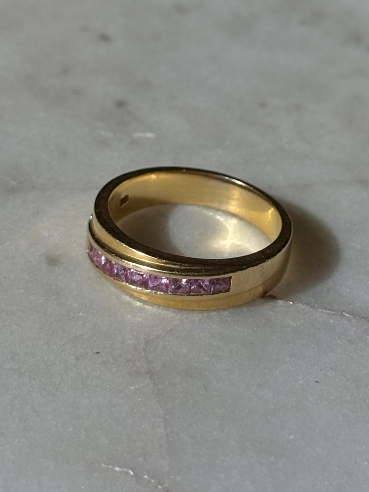 Vintage Solid 18k Gold Pink Sapphire Ring Size 8