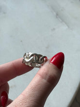 Load image into Gallery viewer, Interlocking Curb Link Chunky Sterling Silver Ring Size 7.5
