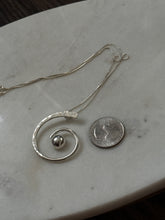 Load image into Gallery viewer, Vintage Sterling Silver Necklace 18”

