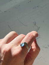 Load image into Gallery viewer, Vintage Blue Cats Eye Sterling Silver Ring Size 8
