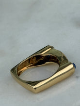 Load image into Gallery viewer, Vintage Modernist 18k Yellow Gold Cabochon Ring Size 7
