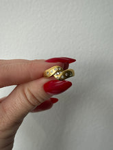 Load image into Gallery viewer, Vintage Flush Set Diamond 18k Gold Ring Size 7
