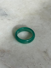 Load image into Gallery viewer, Dyed Green Quartz Stacker Band Size 7.5
