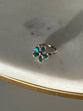 Load image into Gallery viewer, Vintage Turquoise Flower Sterling Silver Ring Size 2.5
