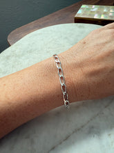 Load image into Gallery viewer, Italian Vintage Sterling Silver Bracelet 7.25”
