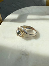 Load image into Gallery viewer, Vintage Emerald Eye Sterling Silver Panther Ring Size 6.75
