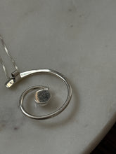 Load image into Gallery viewer, Vintage Sterling Silver Necklace 18”
