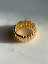 Load image into Gallery viewer, Gold Vermeil Ribbed Ring Size 8.5
