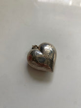Load image into Gallery viewer, Etched Sterling Silver Bubble Heart
