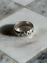 Load image into Gallery viewer, Vintage ‘Face’ Spellout Sterling Silver Ring Size 4
