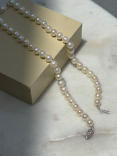 Load image into Gallery viewer, Vintage Pearl Necklace w/ 14k White Gold Clasp 15”
