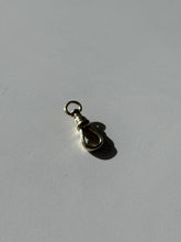Load image into Gallery viewer, Vintage Solid 14k Yellow Gold Dog Clip
