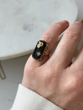 Load image into Gallery viewer, Vintage 1930s Black Onyx &amp; Diamond ‘P’ Initial 14k Gold Ring Size 5
