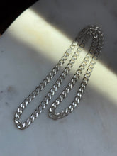 Load image into Gallery viewer, Italian Vintage Solid Sterling Silver Curb Chain 20”
