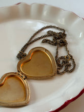 Load image into Gallery viewer, Vintage 1/20 12k Gold Fill Heart Locket
