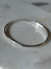 Load image into Gallery viewer, Vintage Solid Sterling Silver Bangle Bracelet

