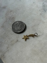 Load image into Gallery viewer, Vintage 14k Yellow Gold Shooting Star Charm
