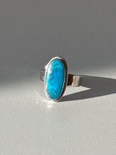 Load image into Gallery viewer, Vintage Turquoise Sterling Silver Ring Size 5
