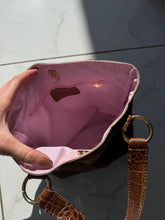 Load image into Gallery viewer, Italian Brown Cowhide Purse
