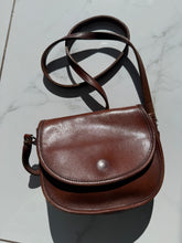 Load image into Gallery viewer, Vintage Coach Tan Leather Crossbody Purse
