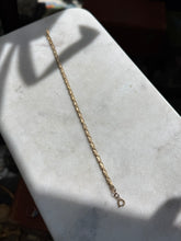 Load image into Gallery viewer, Midcentury 1/20 12k Gold Fill Bracelet 7.75”
