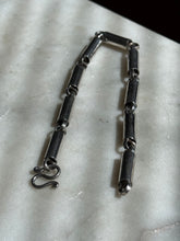 Load image into Gallery viewer, Vintage Sterling Silver Bracelet 8”

