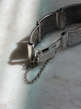 Load image into Gallery viewer, Floral Etched Sterling Silver Panel Link Bracelet 7.5”
