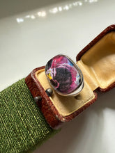 Load image into Gallery viewer, Chunky Sterling Silver Flower Ring Size 7
