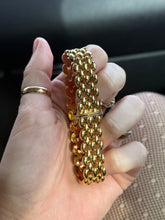 Load image into Gallery viewer, Vintage 1970s/1980s Italian 18k Yellow Gold Panther Link Bracelet
