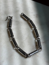 Load image into Gallery viewer, Vintage Sterling Silver Bracelet 8”
