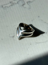 Load image into Gallery viewer, Vintage Solid Sterling Silver Ring Size 5.75
