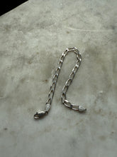 Load image into Gallery viewer, Italian Vintage Sterling Silver Bracelet 7.25”
