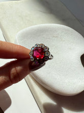 Load image into Gallery viewer, Vintage Flower Halo Sterling Silver Ring Size 5.75
