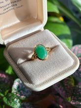 Load image into Gallery viewer, Vintage 20.9k Solid Gold Jade Ring Size 3.25
