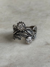 Load image into Gallery viewer, Sterling Silver Ring Size 7
